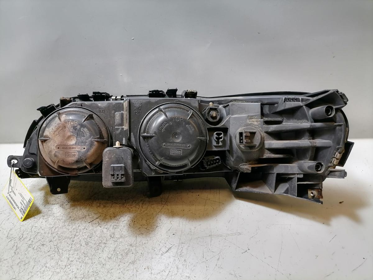 Volvo V70 2 original Scheinwerfer vorn rechts Halogen Bj.2000